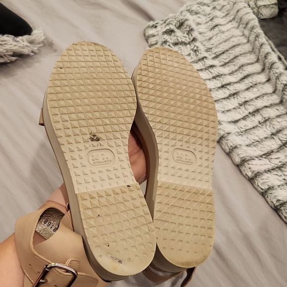 Beautiful buttery soft blush pink leather AGL platform sandals sz 37.5 (US 7.5) - Picture 12 of 13